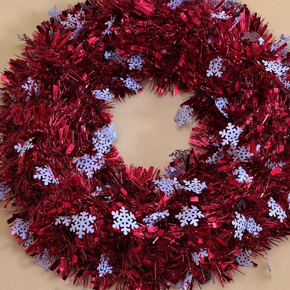 🌟Add on🤩Festive Red Holiday Wreath with Snowflake Accents